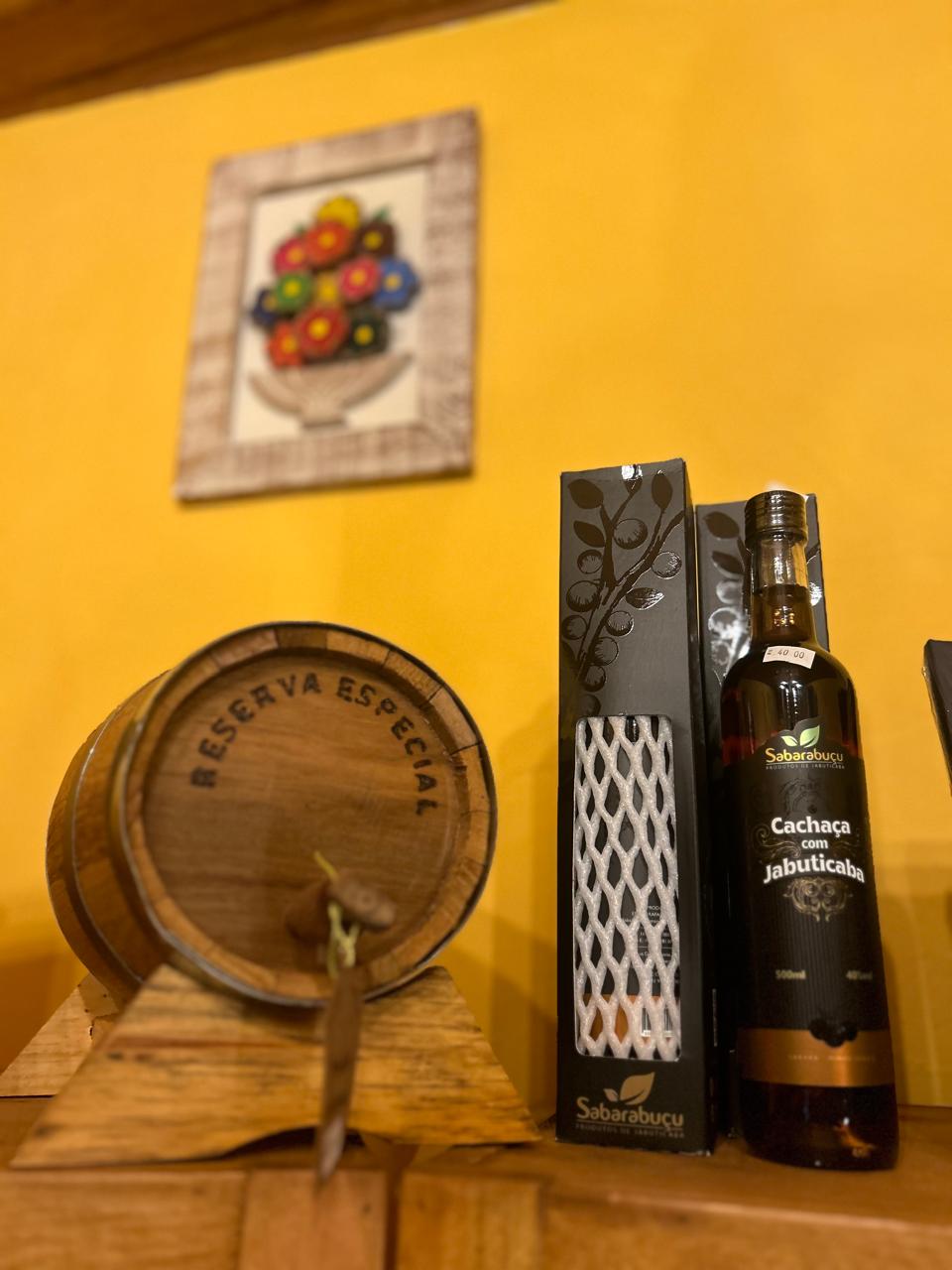 Cachaça com Jabuticaba Sabarabuçu - Sabará (MG) | 500 ml - Imagem 4