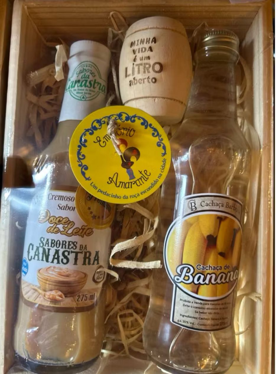 Kit Cachaça/Licores Artesanais - Personalizado | 2 garrafas de 275 ml (cada)+ canequinha artesanal - Imagem 7
