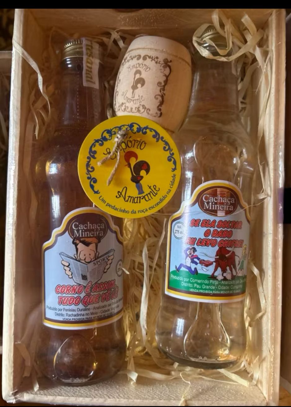 Kit Cachaça/Licores Artesanais - Personalizado | 2 garrafas de 275 ml (cada)+ canequinha artesanal - Imagem 6
